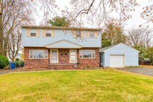 347 Lincoln Blvd in Middlesex, NJ - Building Photo