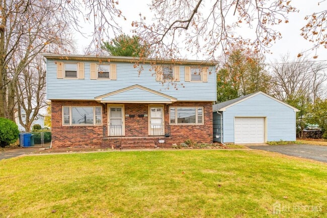 property at 347 Lincoln Blvd