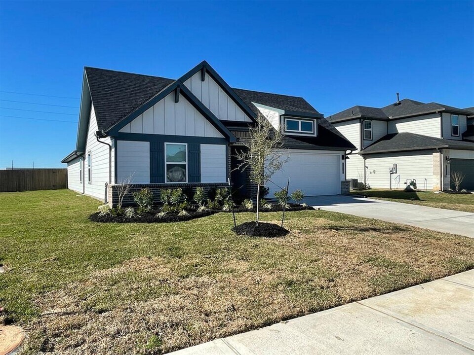 2932 Willow Gulch Wy in Richmond, TX - Foto de edificio