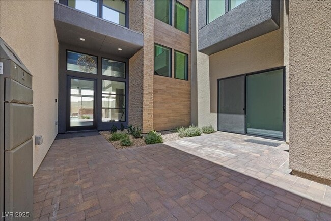 10950 Earth Hues Ct