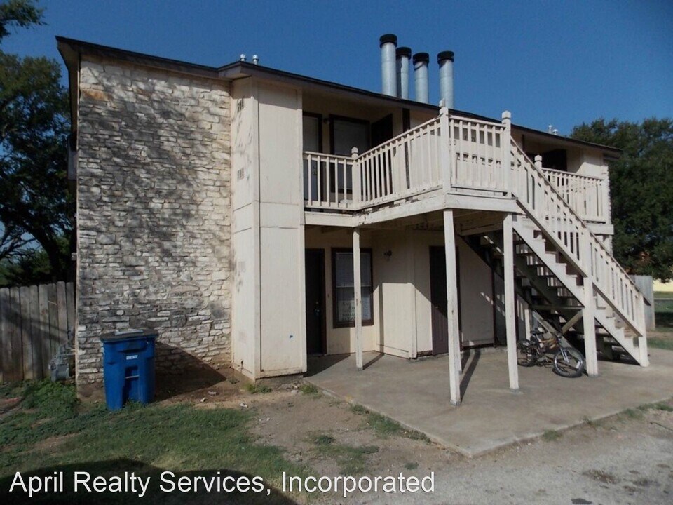 2205 Leah Cove in Austin, TX - Building Photo