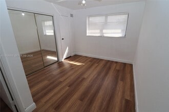 1206 N 22nd Ave in Hollywood, FL - Building Photo - Building Photo