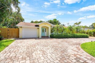 671 Lindell Blvd in Delray Beach, FL - Building Photo