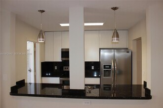 1958 Monroe St in Hollywood, FL - Foto de edificio - Building Photo