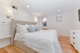 9 Fayette St, Unit 1 in Boston, MA - Foto de edificio - Building Photo