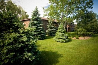 Brook Park Apartments in Green Bay, WI - Foto de edificio - Building Photo