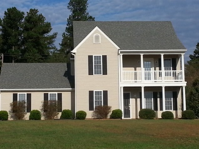 102 Coral St in Williamston, SC - Building Photo
