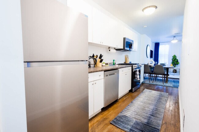 1435 2nd Ave in New York, NY - Building Photo - Building Photo