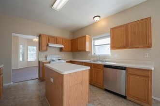 447 Maple Grove Dr in Cedar Hill, TX - Building Photo - Building Photo