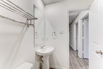 7925 Way St in Houston, TX - Building Photo - Building Photo