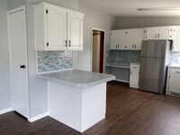 106 Jefferson Dr photo'