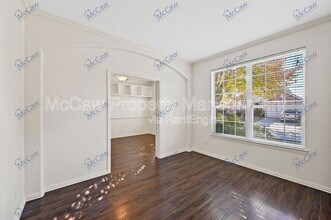 5117 Holly Hock Ln in Fort Worth, TX - Building Photo - Building Photo