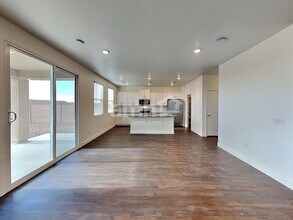 7500 S Via Bombachas in Tucson, AZ - Foto de edificio - Building Photo