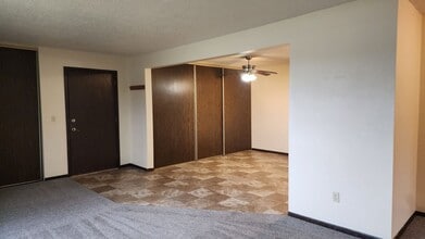 Bethel On Bryant in Renville, MN - Foto de edificio - Interior Photo