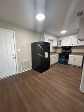 142 Rogers Ave in Macon, GA - Building Photo - Building Photo