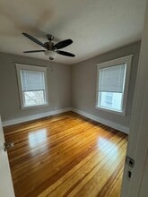 1426 E St, Unit #3 Door #15 in Lincoln, NE - Building Photo - Building Photo