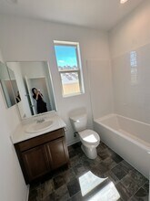 4061 Hudson Ln in Lake Elsinore, CA - Building Photo - Building Photo