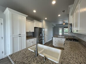 3032 Biscayne Bay in Chico, CA - Building Photo - Building Photo