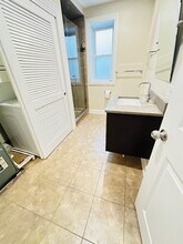 5011 N Troy St in Chicago, IL - Building Photo - Building Photo