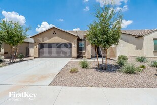 354 W Powell Dr in Queen Creek, AZ - Building Photo