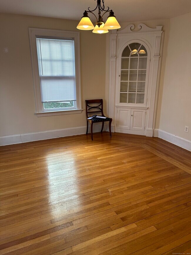 139 W Park Ave in New Haven, CT - Building Photo - Building Photo
