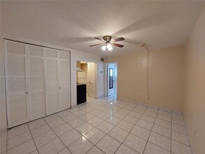 5801 NE 18th Ave in Fort Lauderdale, FL - Building Photo - Building Photo