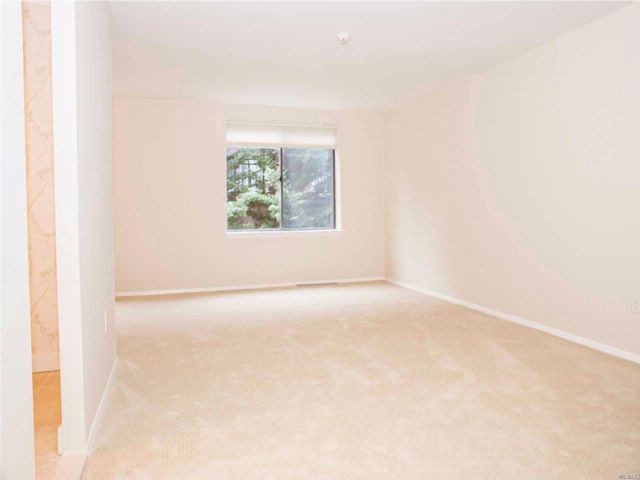 1 Ipswich Ave-Unit -116 in Great Neck, NY - Building Photo - Building Photo