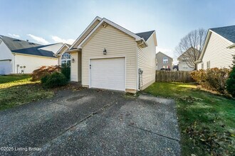 4008 Willowview Blvd in Louisville, KY - Building Photo - Building Photo