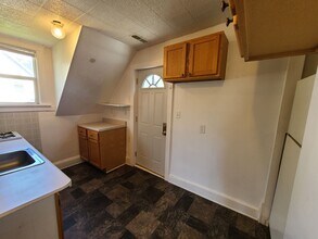 302 S Prairie St-Unit -03 in Bloomington, IL - Foto de edificio - Building Photo