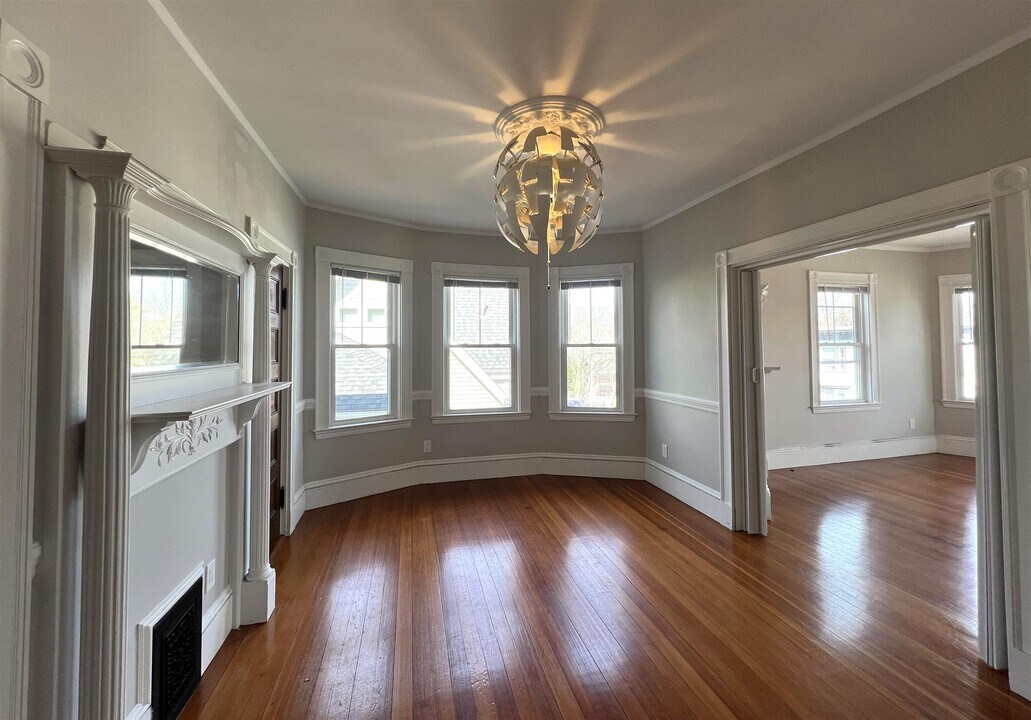 107 Oxford St in Cambridge, MA - Building Photo