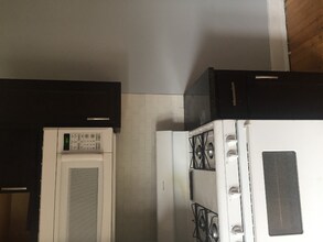 2349 N Kenneth Ave, Unit 3 in Chicago, IL - Building Photo - Building Photo