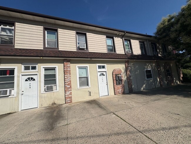 property at 700 Emory St