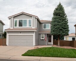 9952 Melbourne Cir in Littleton, CO - Building Photo