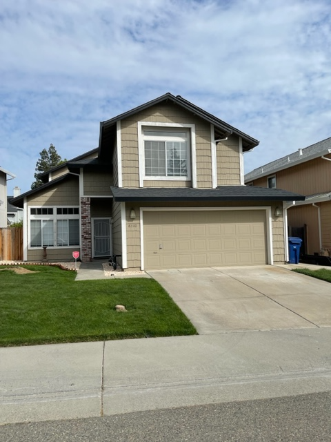 8310 Bramble Bush Cir in Sacramento, CA - Building Photo