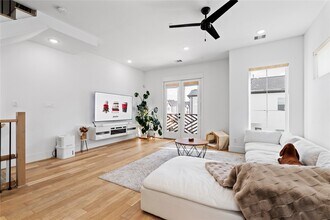 1835 Flowing Springs Trail in Houston, TX - Building Photo - Building Photo