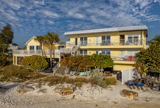 Beach House Resort in Bradenton Beach, FL - Building Photo - Building Photo