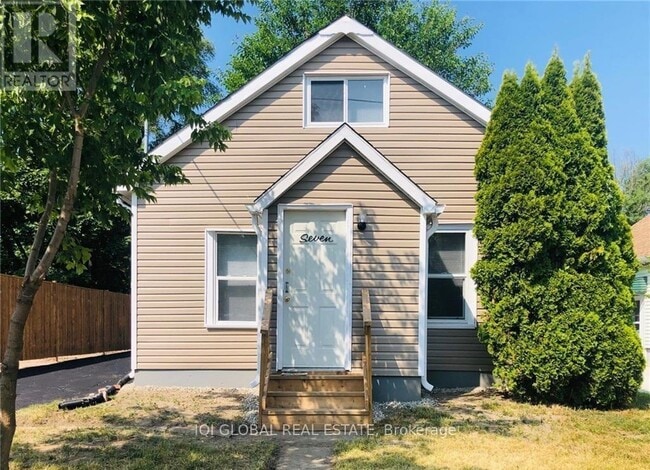 property at 7 Lyman St
