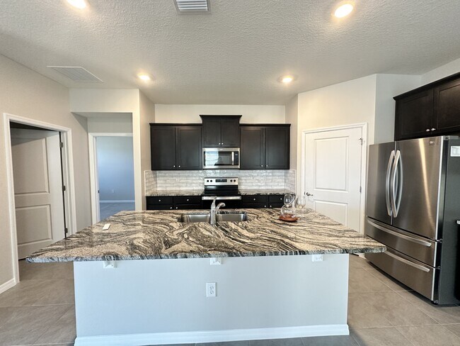 4324 NW 55th Ct in Ocala, FL - Building Photo - Building Photo