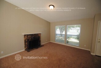 7500 Verdugo Way in Sacramento, CA - Building Photo - Building Photo