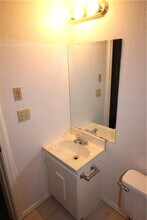 901 US-77 in Noble, OK - Building Photo - Building Photo