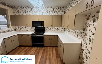 6834 Martha's Point in Memphis, TN - Building Photo - Building Photo