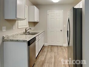 821 Gore St in Charlotte, NC - Building Photo - Building Photo