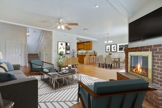 222 Tiffany Cir in Ripon, CA - Building Photo - Building Photo