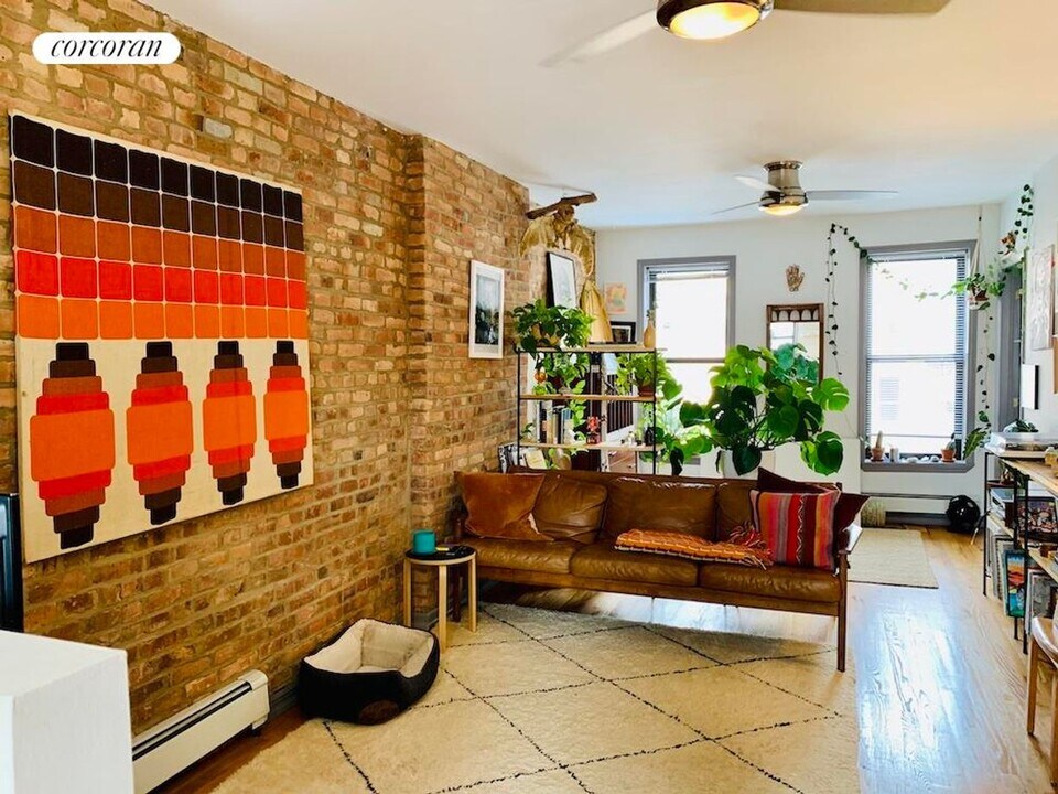 102 15th St in Brooklyn, NY - Building Photo