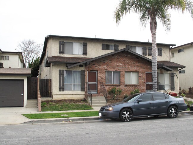 651 E 46th St in Long Beach, CA - Building Photo - Building Photo