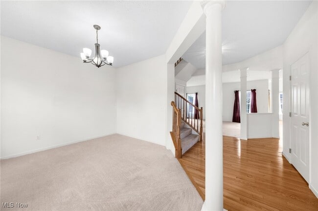 126 Granite Ct