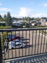 16315 96A Av NW in Edmonton, AB - Building Photo - Building Photo