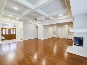 14211 Woodville Gardens Dr in Houston, TX - Building Photo - Building Photo