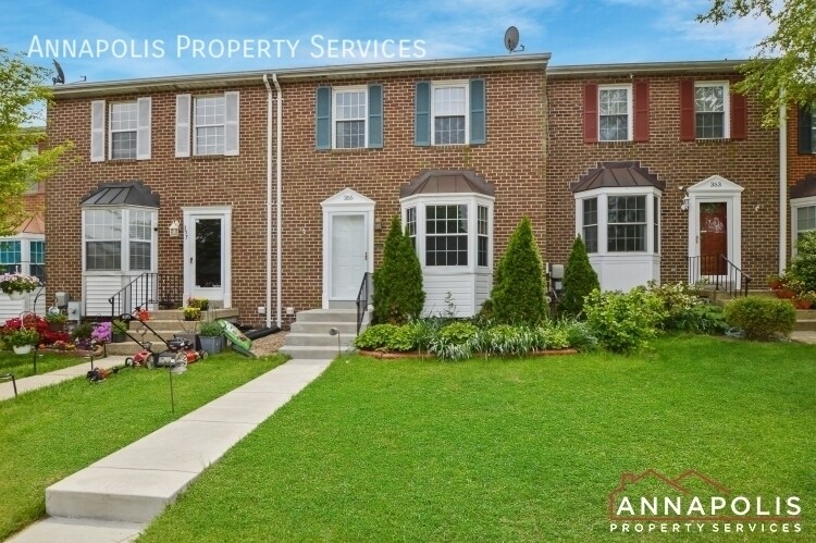 355 Rambling Ridge Ct in Pasadena, MD - Building Photo