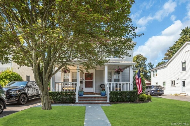 23 W 7th St in Locust Valley, NY - Building Photo - Building Photo